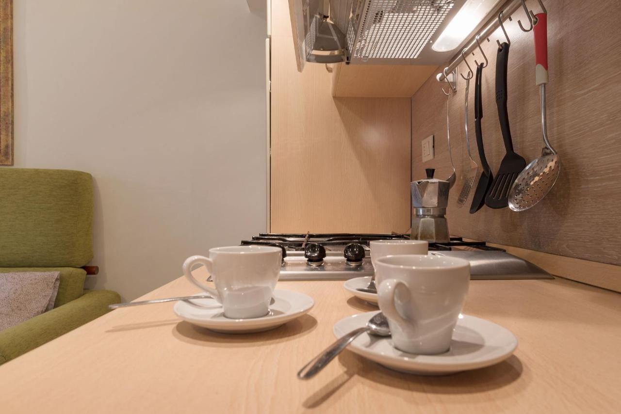 Coronari Central Apartment Rzym Zewnętrze zdjęcie